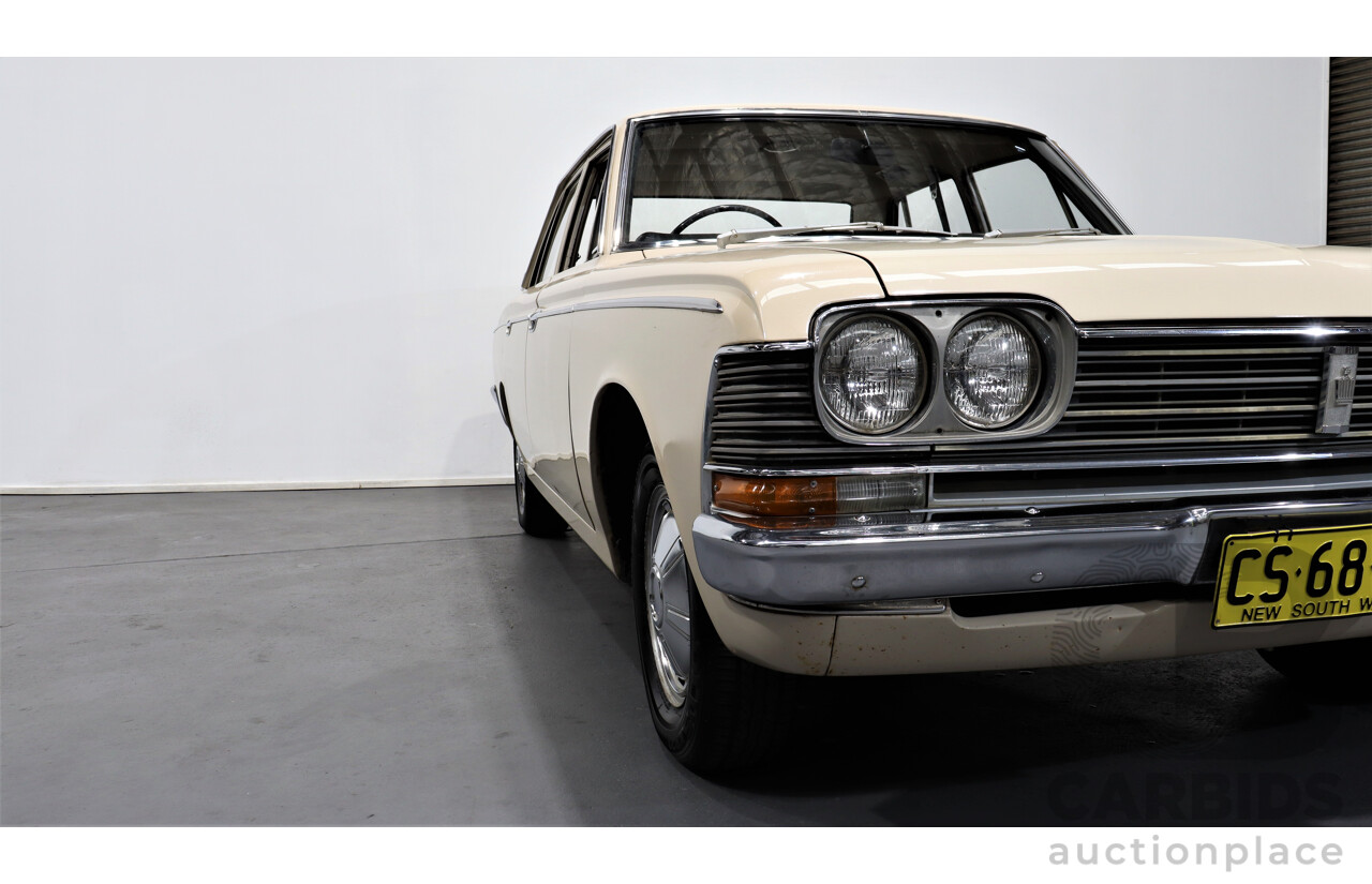 1/1968 Toyota Crown 6 Seater 4d Sedan Beige 2.0L