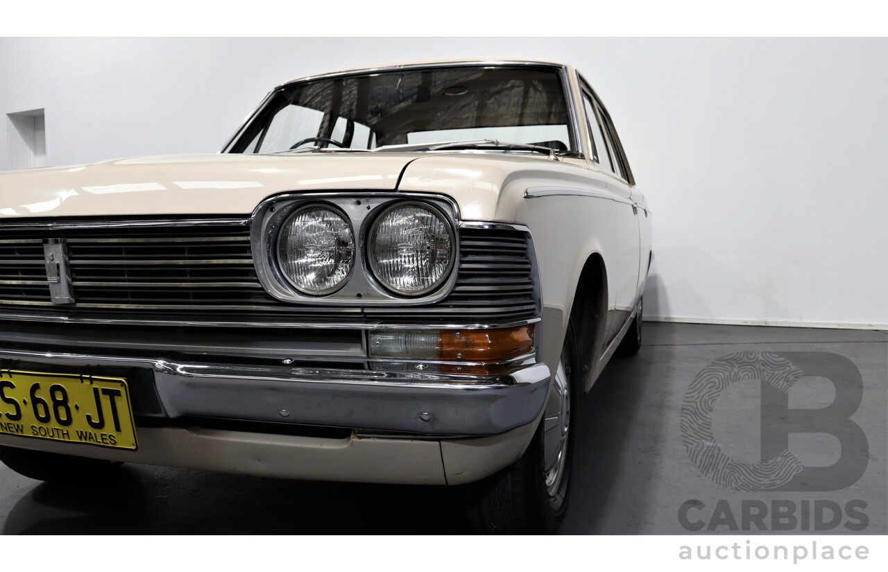 1/1968 Toyota Crown 6 Seater 4d Sedan Beige 2.0L