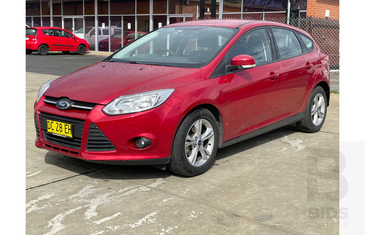 10/2012 Ford Focus Trend LW 5d Hatchback Red 2.0L