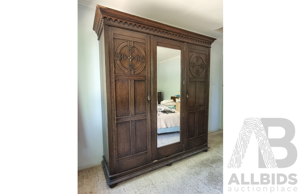 Vintage Oak Bedroom Suite - Mid 20th Century