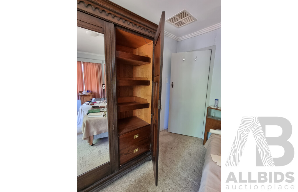 Vintage Oak Bedroom Suite - Mid 20th Century