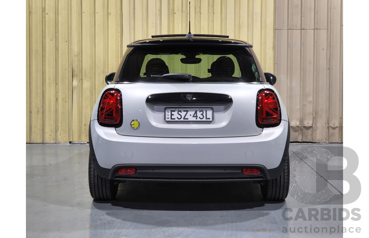 07/2021 Mini Cooper F56 LCI-2 SE MINI Yours White Silver Metallic 2d Hatch - Dedicated Electric