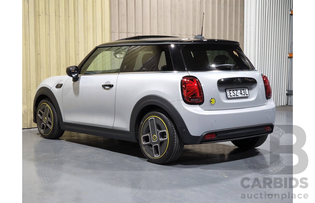 07/2021 Mini Cooper F56 LCI-2 SE MINI Yours White Silver Metallic 2d Hatch - Dedicated Electric