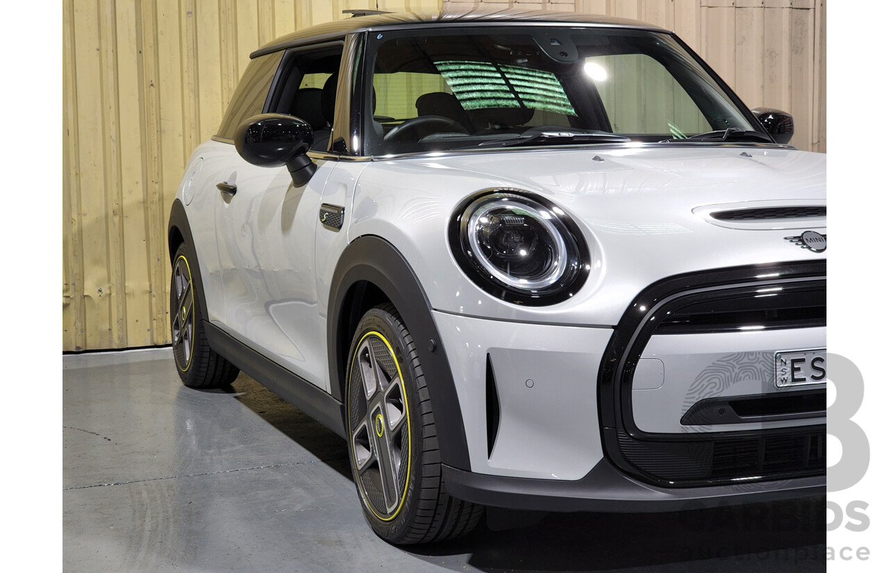 07/2021 Mini Cooper F56 LCI-2 SE MINI Yours White Silver Metallic 2d Hatch - Dedicated Electric