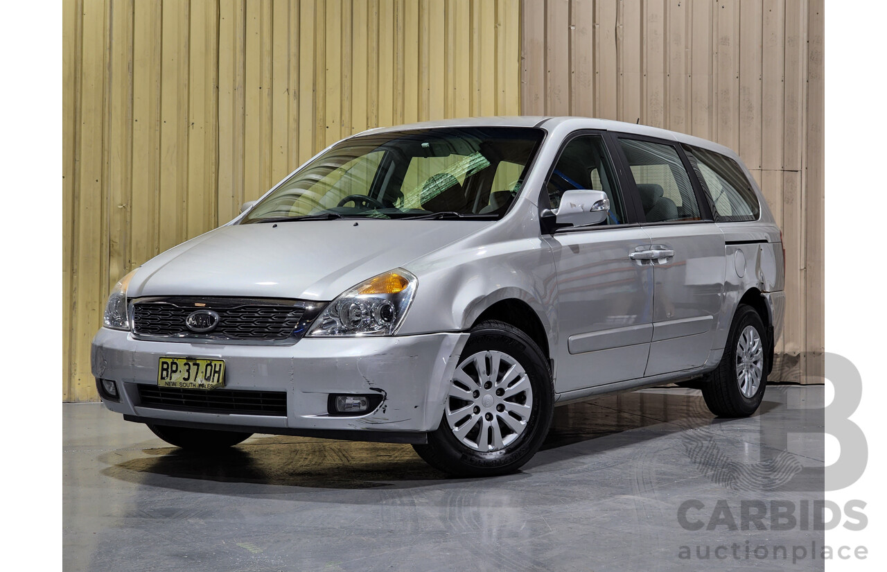 11/2011 Kia Carnival S VQ MY11 4d Wagon Silver 2.7L