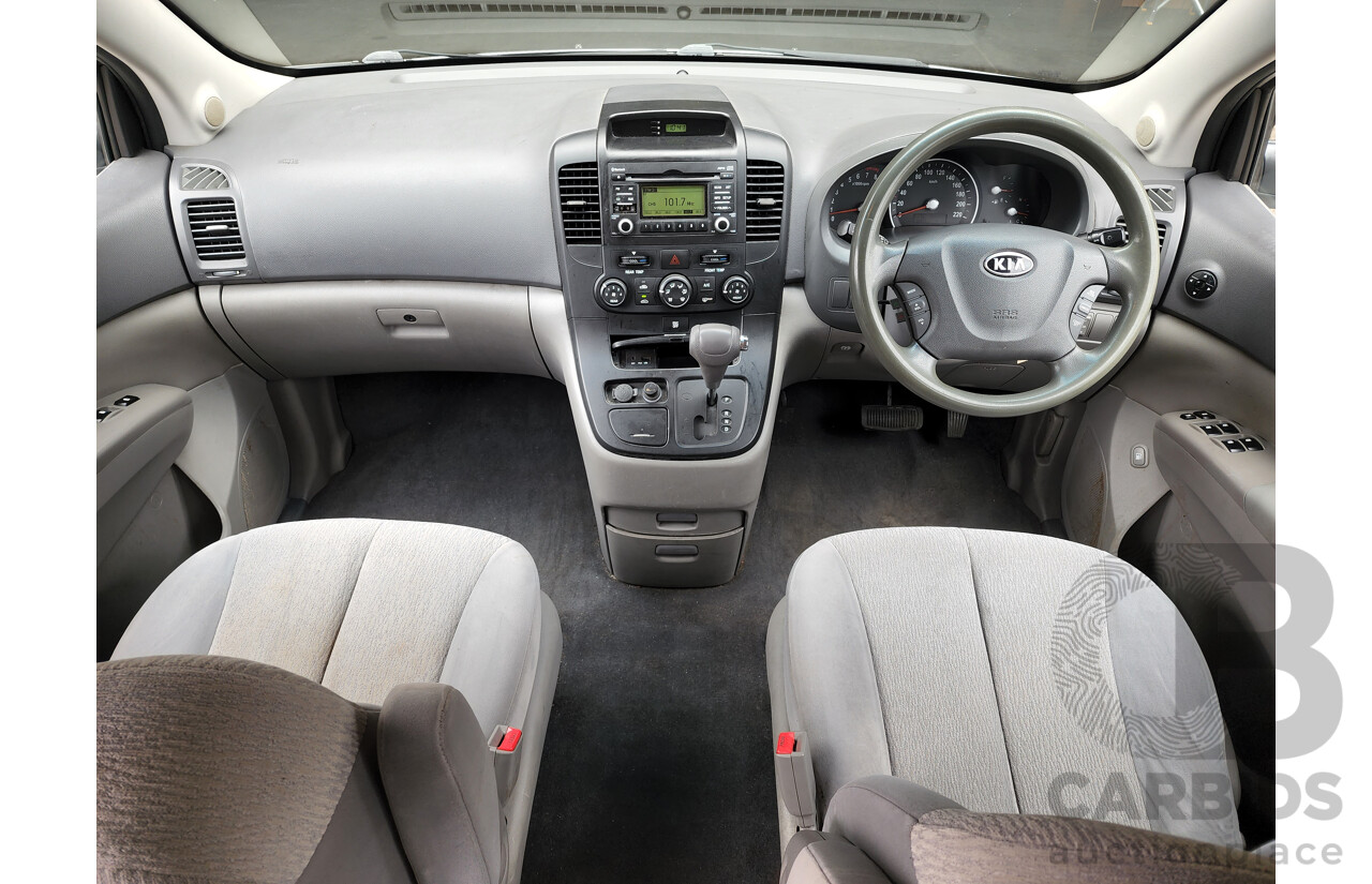 11/2011 Kia Carnival S VQ MY11 4d Wagon Silver 2.7L