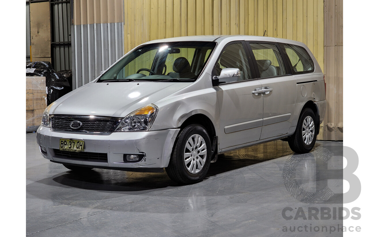 11/2011 Kia Carnival S VQ MY11 4d Wagon Silver 2.7L