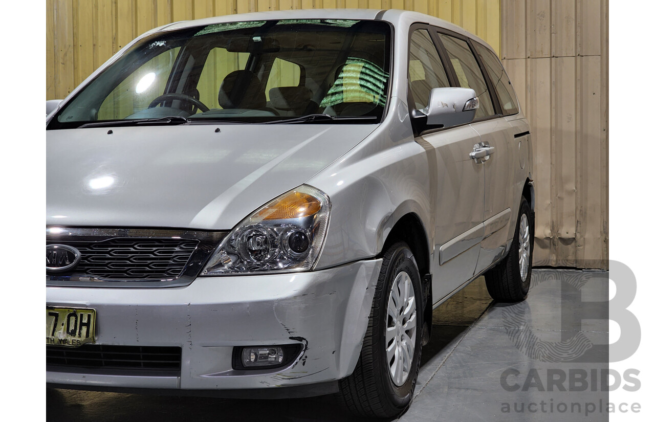 11/2011 Kia Carnival S VQ MY11 4d Wagon Silver 2.7L