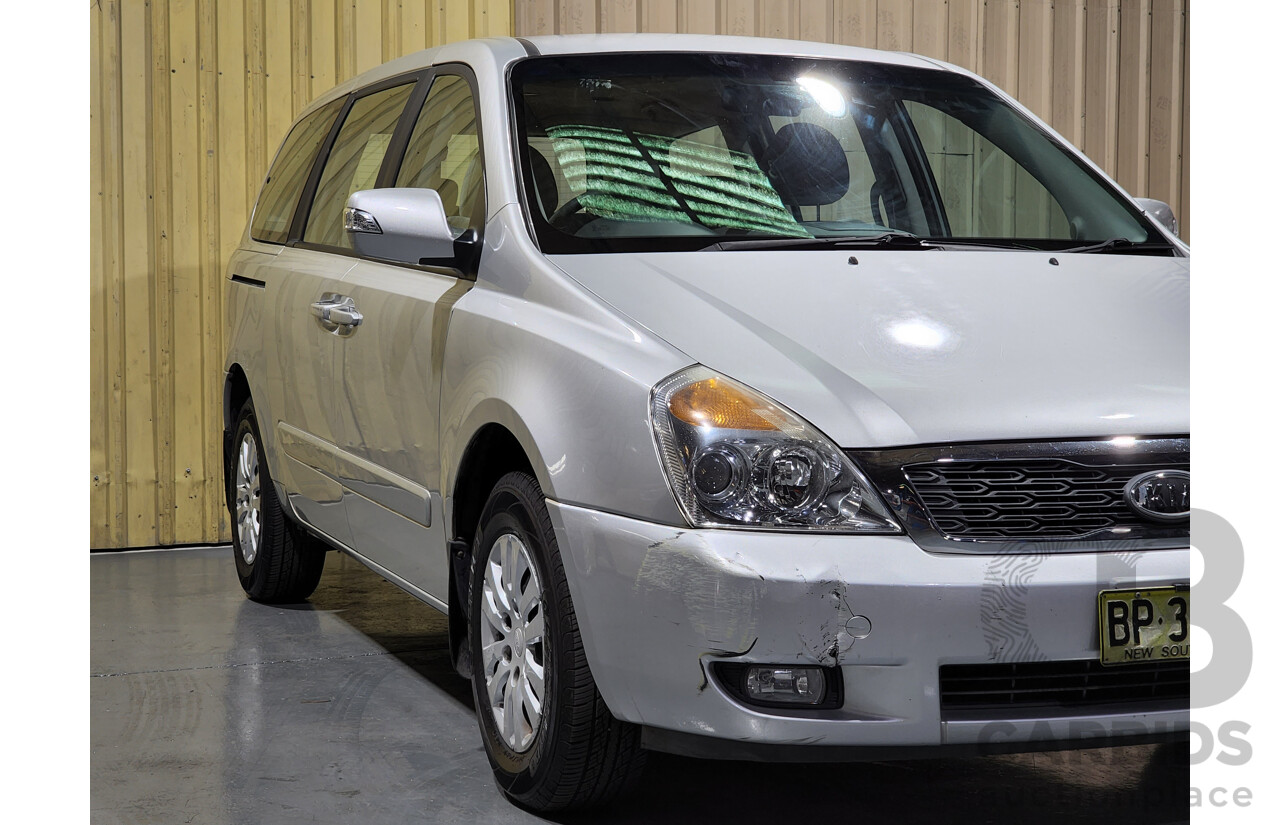 11/2011 Kia Carnival S VQ MY11 4d Wagon Silver 2.7L