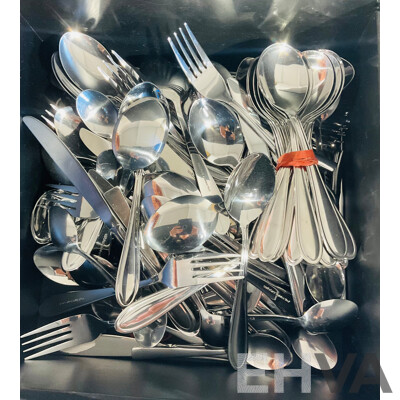 Collection of Strachan Stainless Steel Cutlery in Original Fine Crafted Wooden Cutlery Canteen
