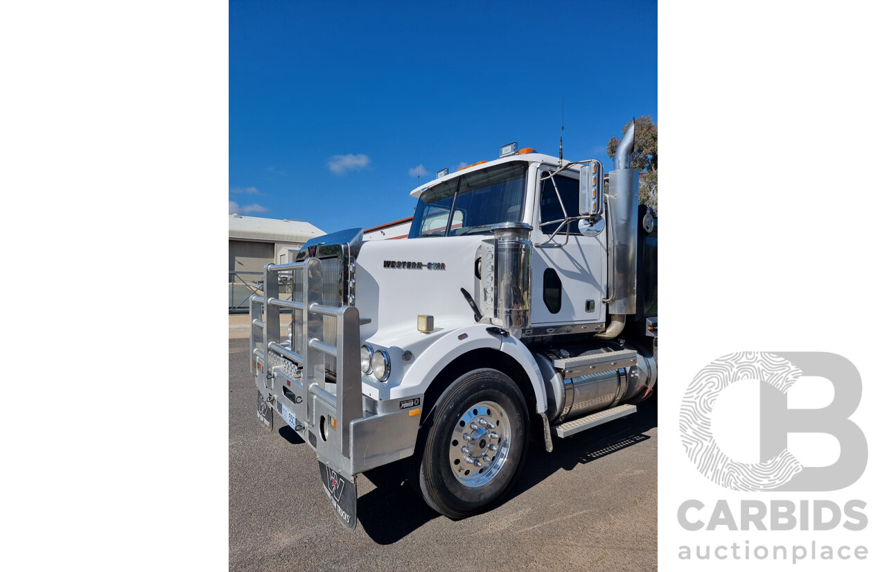 2004 Western Star Constellation Tipper Truck (5KKJAECG65PN28792) and 2009 Hercules Tri Axle Tipper (6T9T24V9790AFH159)