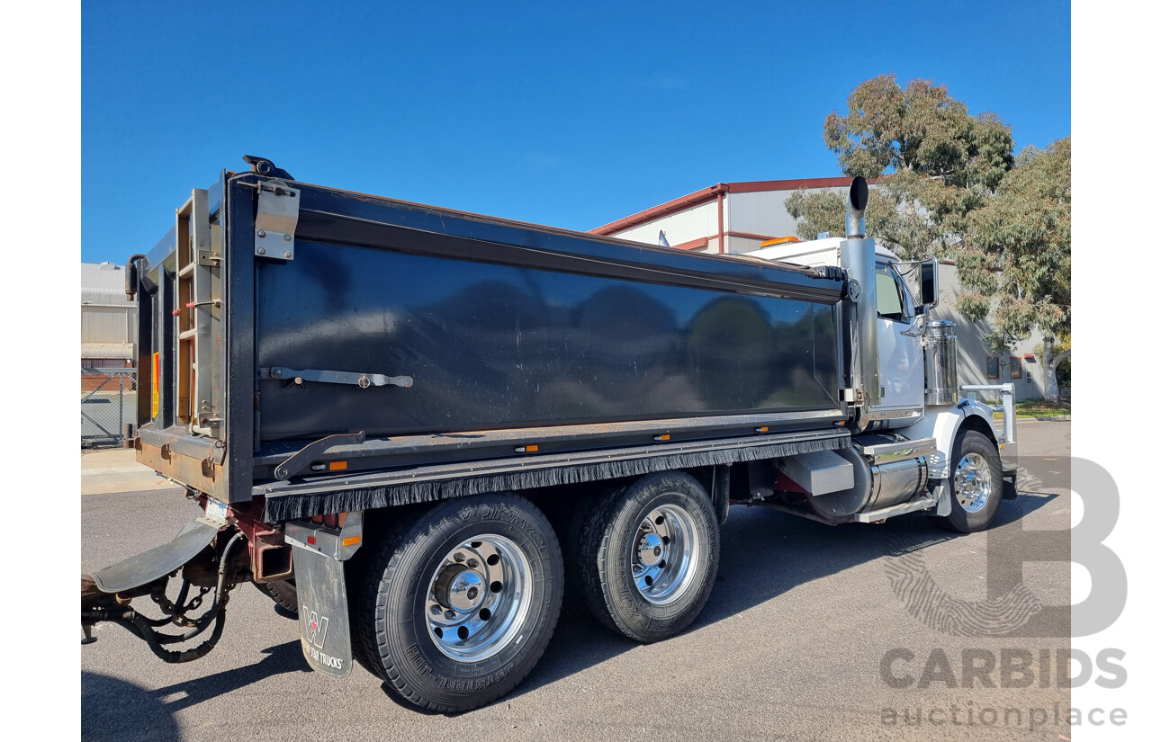 2004 Western Star Constellation Tipper Truck (5KKJAECG65PN28792) and 2009 Hercules Tri Axle Tipper (6T9T24V9790AFH159)