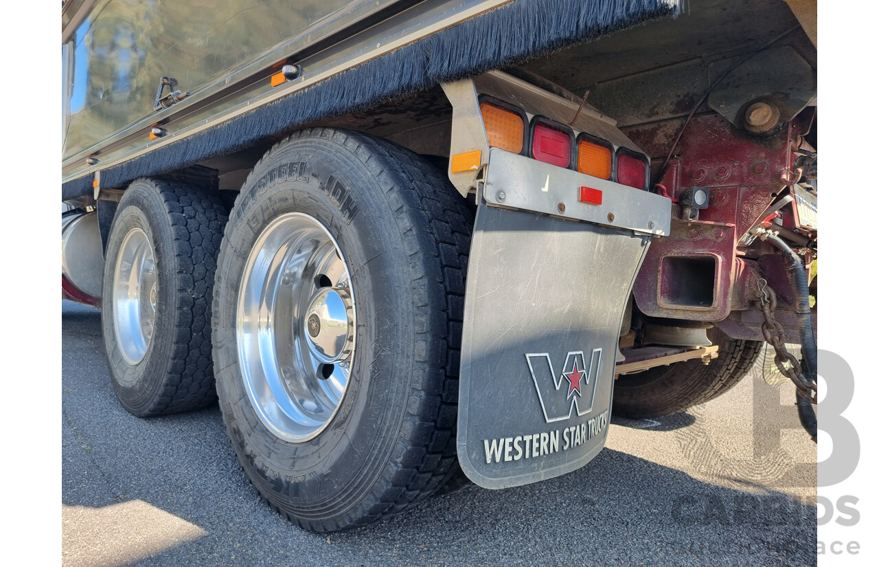 2004 Western Star Constellation Tipper Truck (5KKJAECG65PN28792) and 2009 Hercules Tri Axle Tipper (6T9T24V9790AFH159)