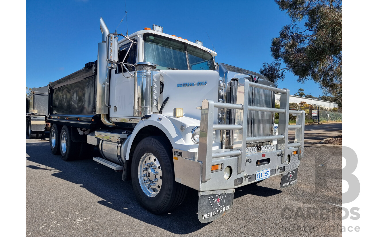 2004 Western Star Constellation Tipper Truck (5KKJAECG65PN28792) and 2009 Hercules Tri Axle Tipper (6T9T24V9790AFH159)