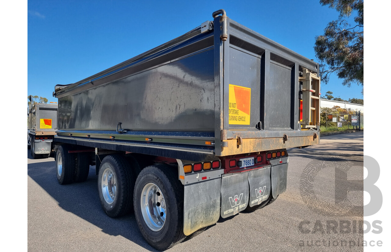 2004 Western Star Constellation Tipper Truck (5KKJAECG65PN28792) and 2009 Hercules Tri Axle Tipper (6T9T24V9790AFH159)