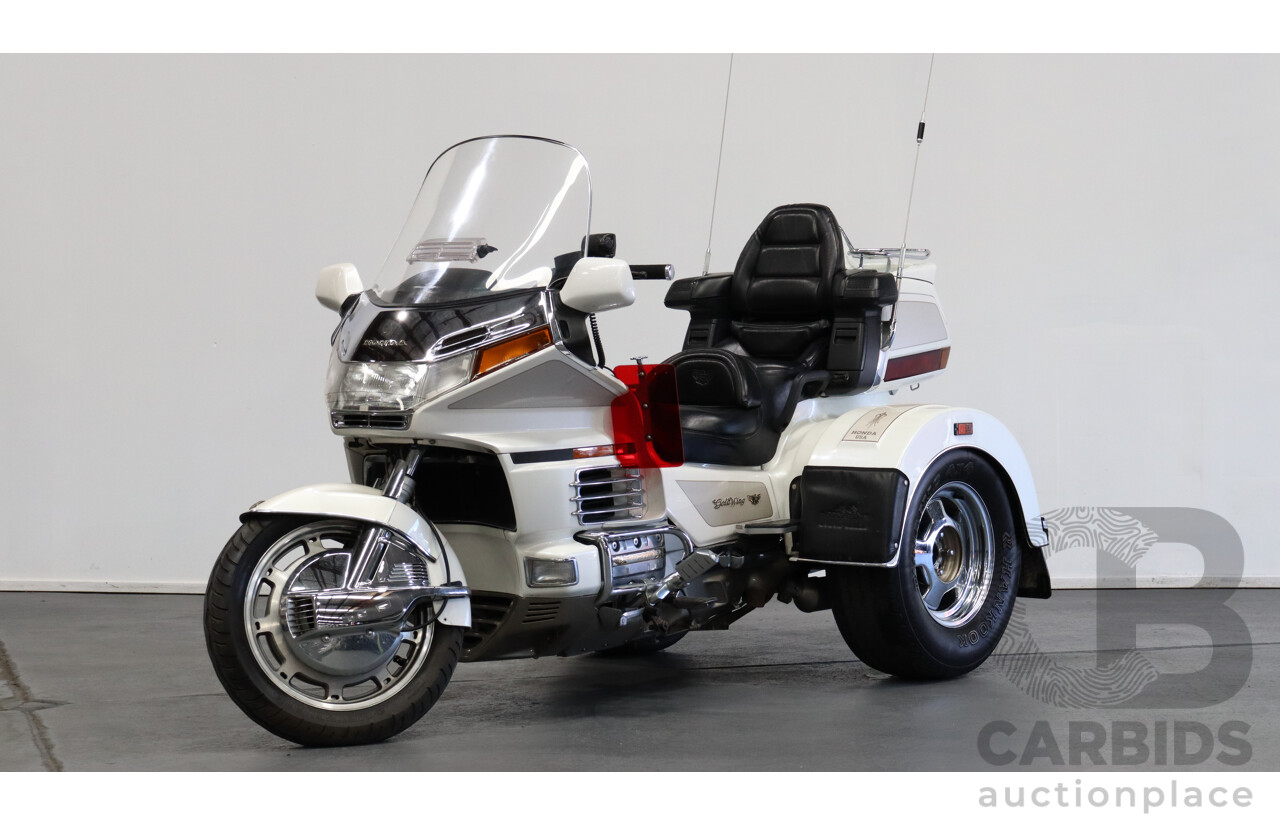 11 1996 Honda Goldwing 1500cc 6cyl Lot 1403188 CARBIDS