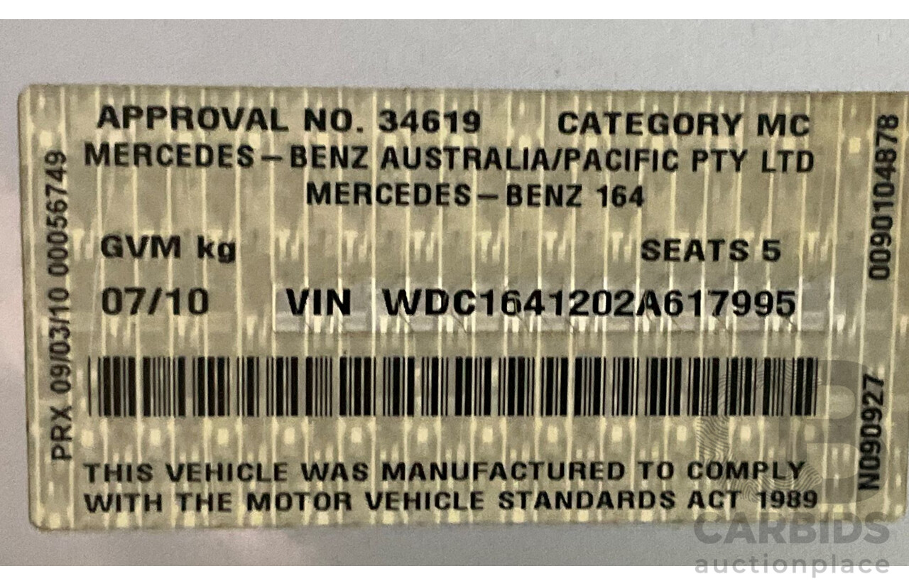 7/2010 Mercedes-Benz ML300 CDI BlueEfficency (4x4) W164 4d Wagon Iridium Silver Metallic V6 Turbo Diesel 3.0L