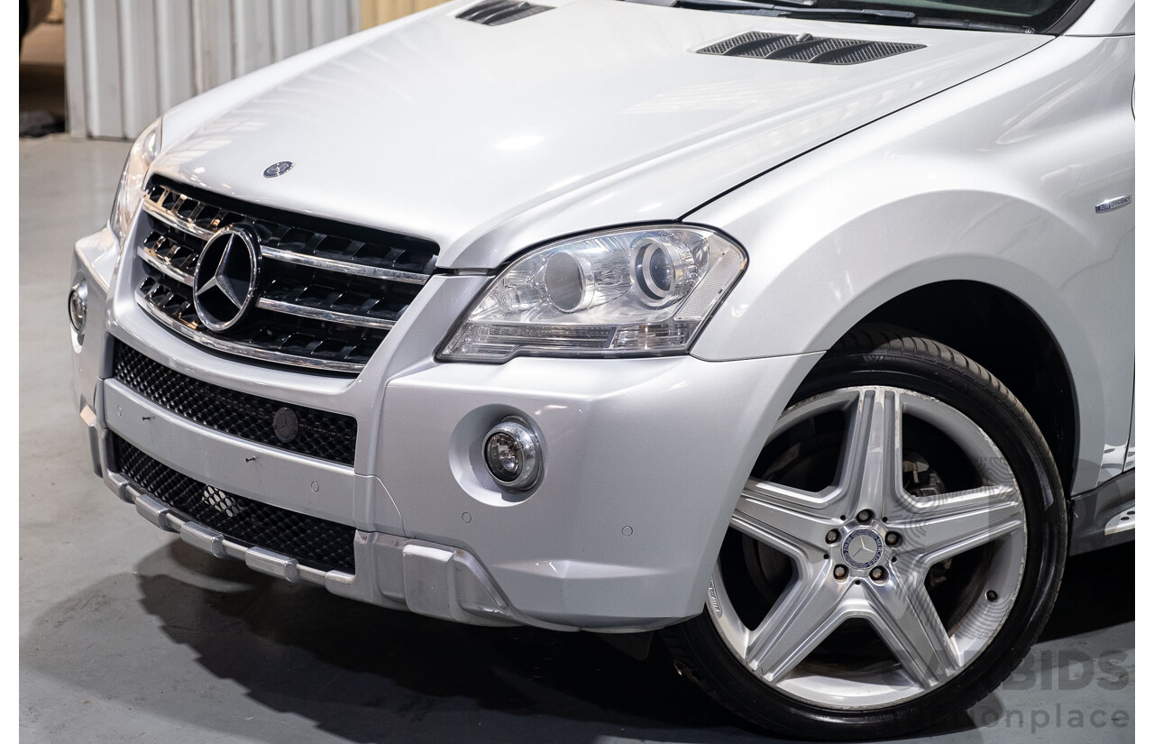 7/2010 Mercedes-Benz ML300 CDI BlueEfficency (4x4) W164 4d Wagon Iridium Silver Metallic V6 Turbo Diesel 3.0L