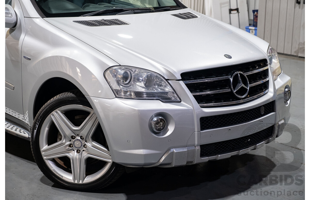 7/2010 Mercedes-Benz ML300 CDI BlueEfficency (4x4) W164 4d Wagon Iridium Silver Metallic V6 Turbo Diesel 3.0L