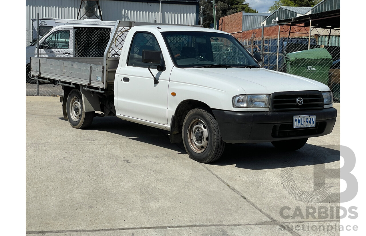 6/2002 Mazda B2600 Bravo DX  C/Chas White 2.6L