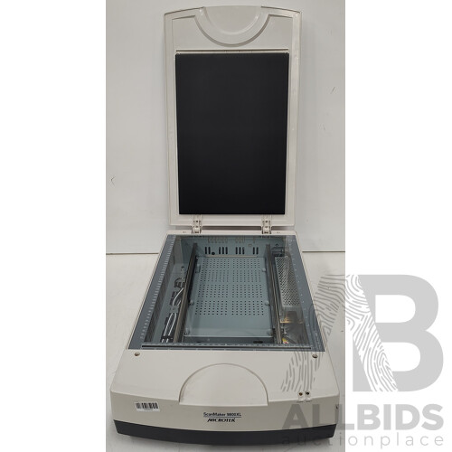 Fujitsu (9800 XL) ScanMaker Colour Flatbed Scanner