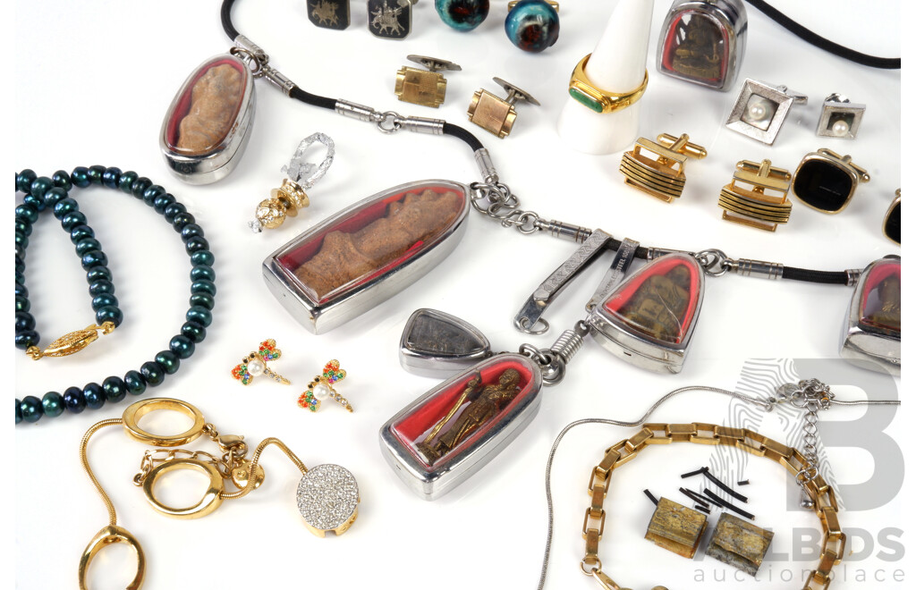 Large Collection of Costume Jewellery