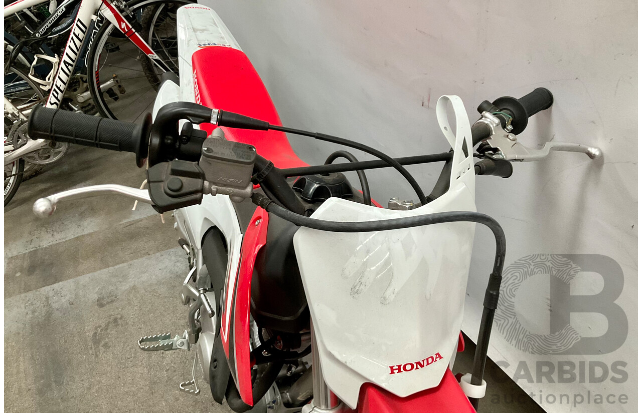 Motorcycle - Honda CRF125F 125cc - Red/White