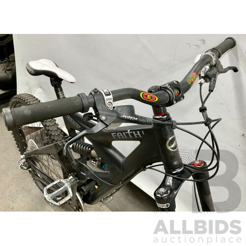Giant Faith 1 Full Suspension Mountain Bike - Black