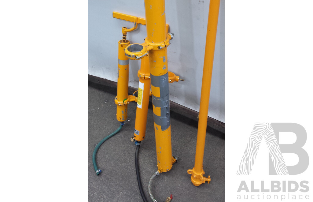 Clark QT9M/HP Portable Pneumatic  9 Meter Telescopic Mast