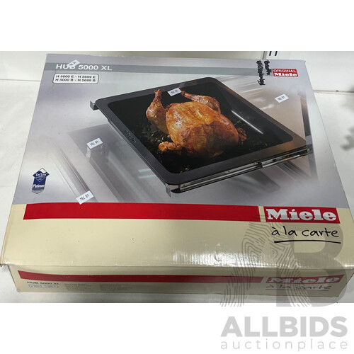 Miele HUB 5000 XL Gourmet Oven Dish in Original Box