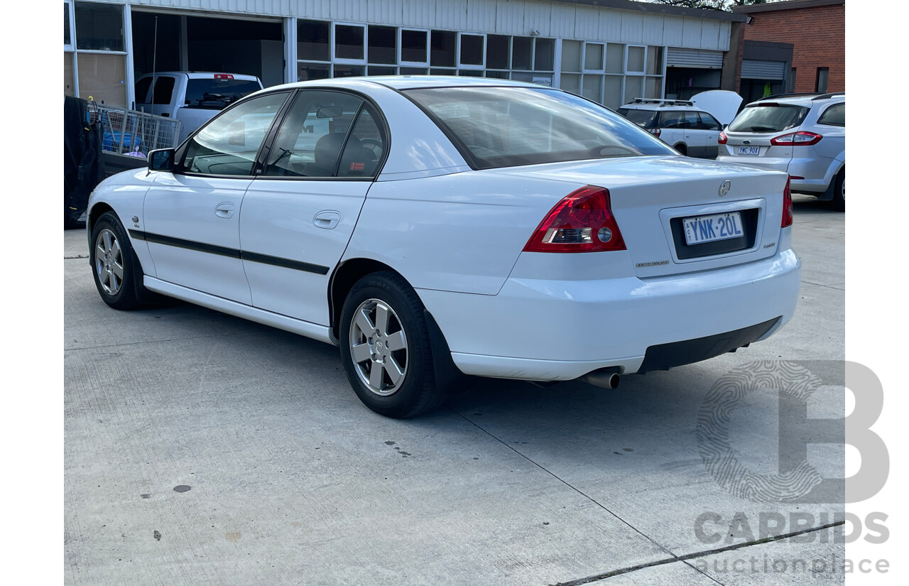 9/2002 Holden Commodore Acclaim VY 4d Sedan White 3.8L