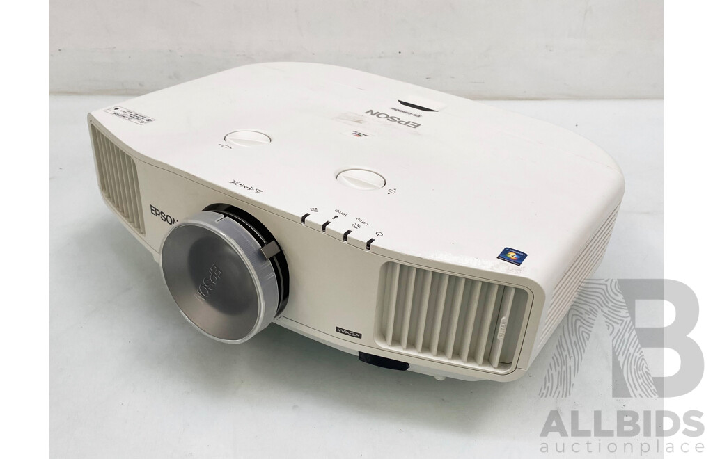 Epson (EB-G5650W) XGA Conference Room Projector