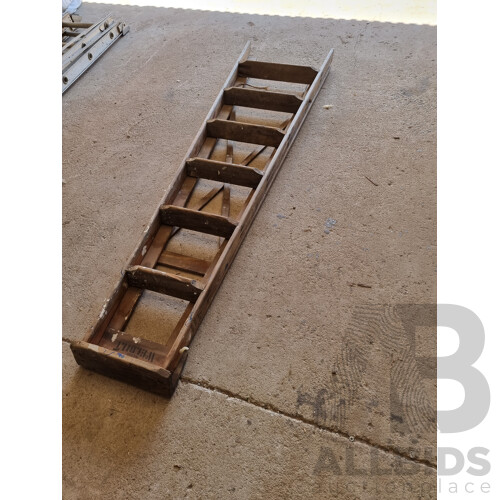 Selection of Wooden and Aluminium Ladders - Quantity of 3