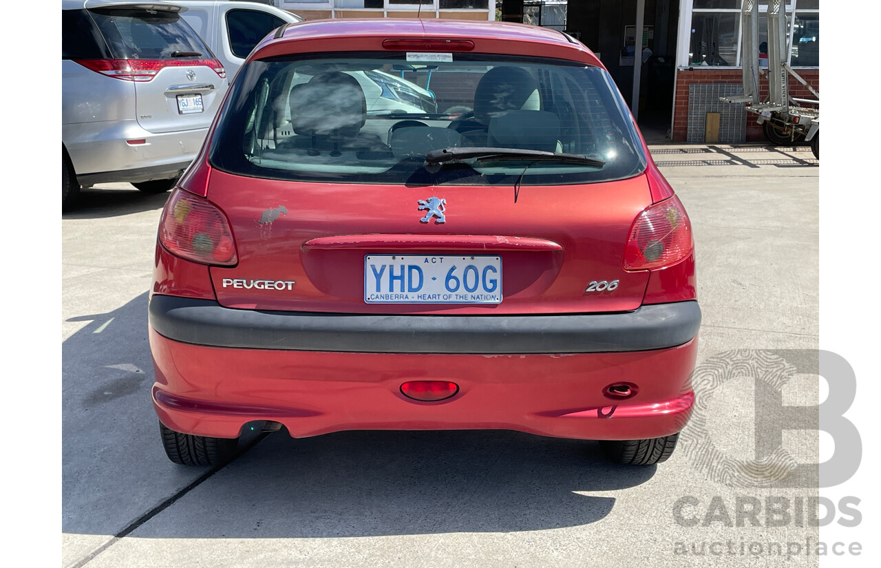 8/2003 Peugeot 206 XT  5d Hatchback Red 1.6L