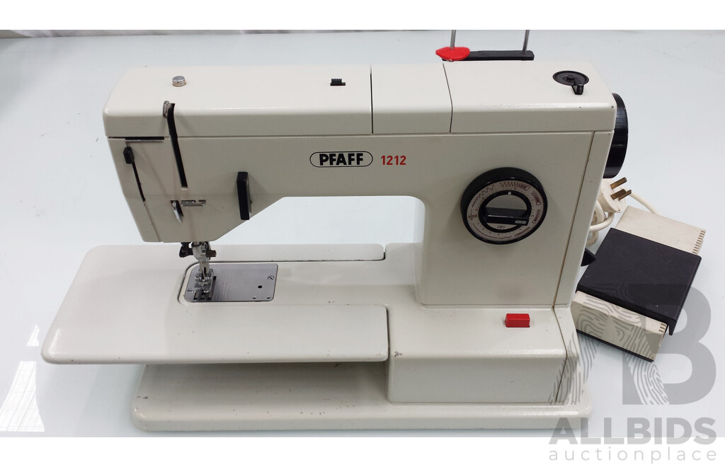 Vintage Pfaff Electric Automatic Sewing Machine