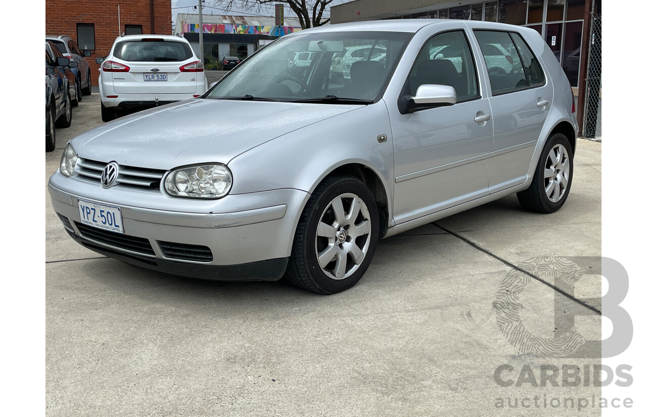 7/2004 Volkswagen Golf 2.0 Sport  5d Hatchback Silver 2.0L