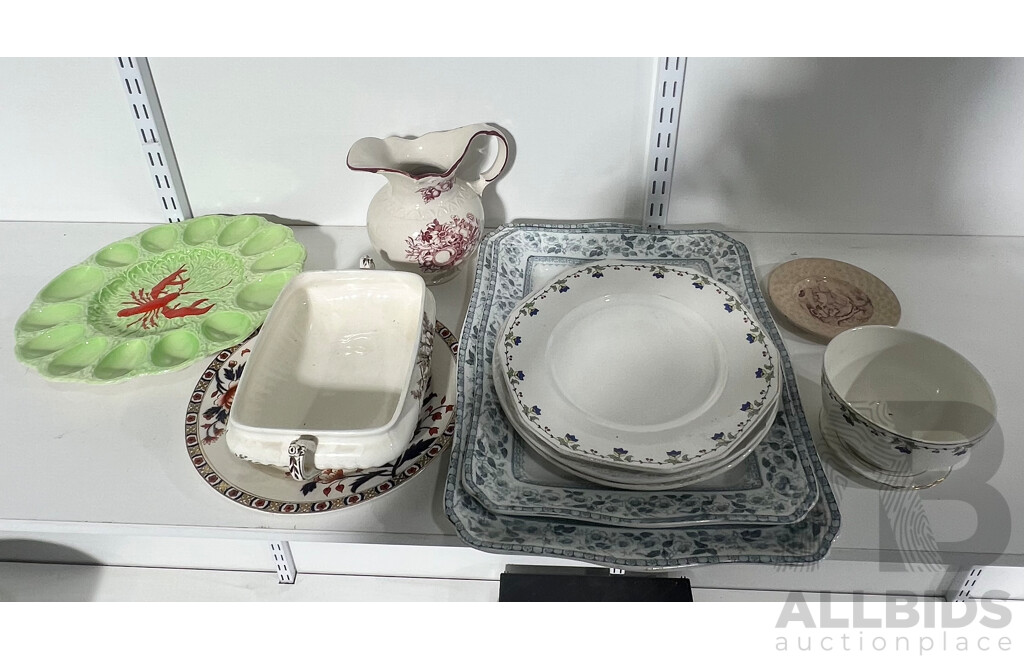 Good Collecton of Antique and Vintage Porcelain Serving Ware Includes Cartlon Ware, Alfred Meakin and More