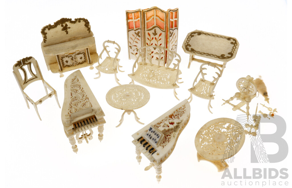 Amazing Rare Collection Antique French Dieppe Miniature Hand Carved Intricate Bone Dolls House Furniture