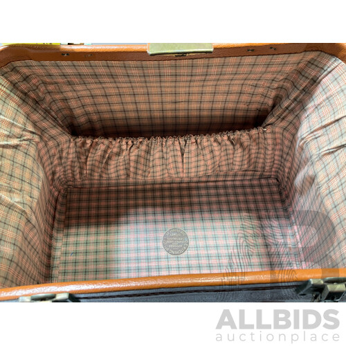 C.E. Kitching Pty Ltd Vintage Doctor Bag
