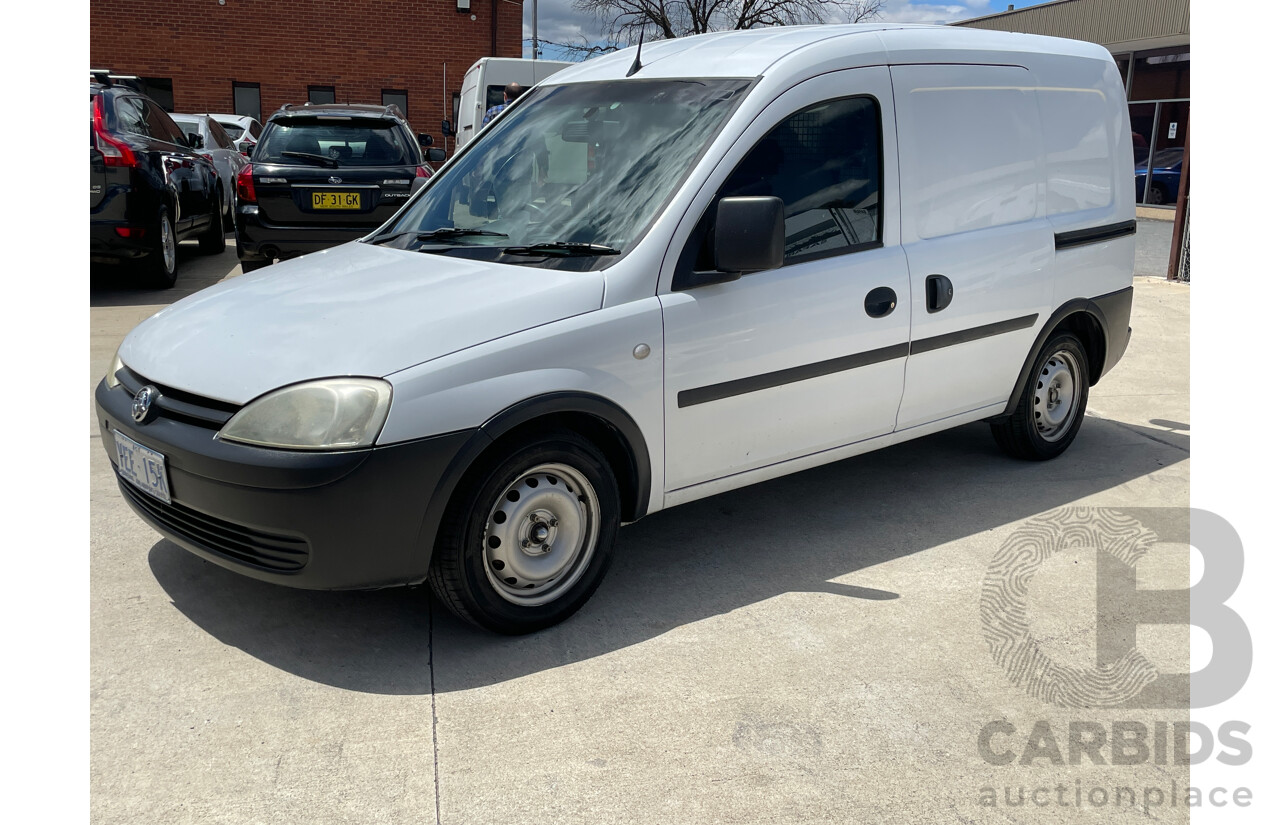 9/2003 Holden Combo  XC Van White 1.6L