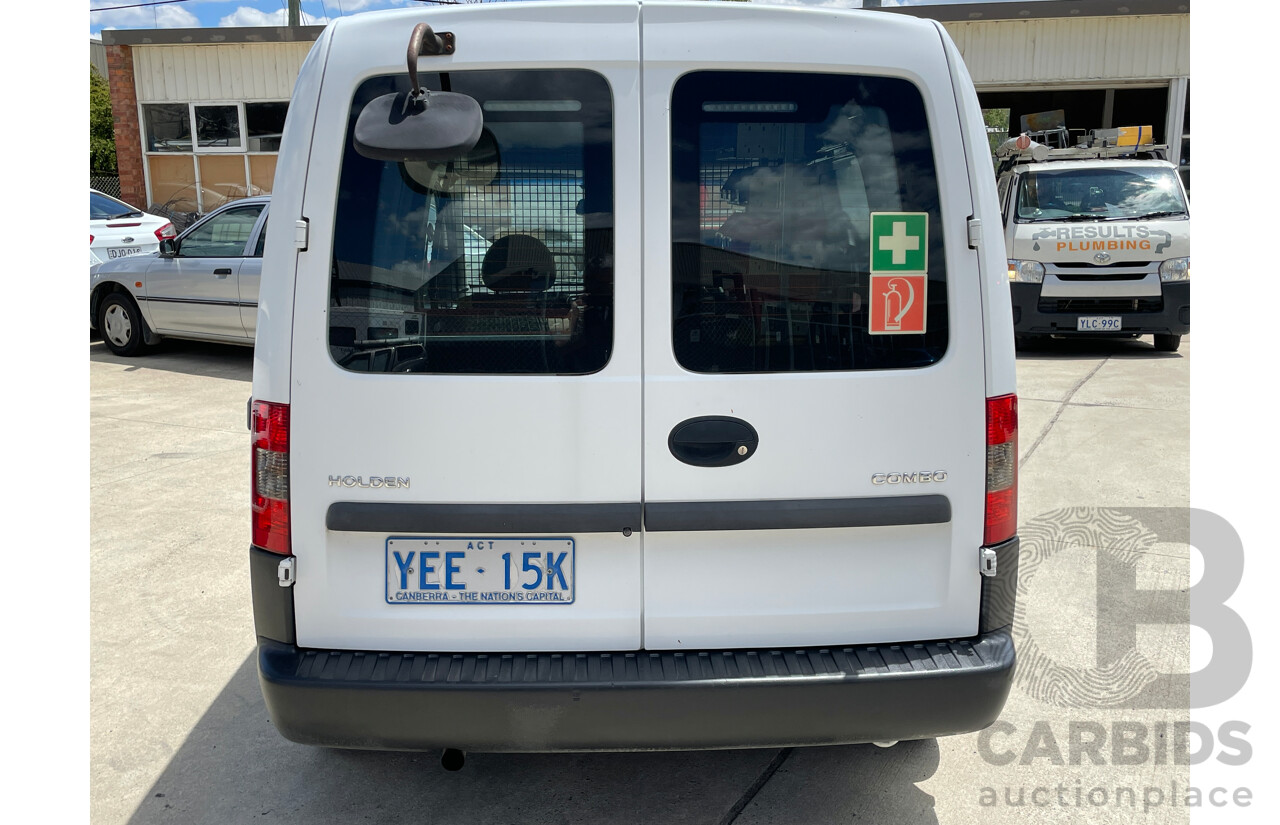 9/2003 Holden Combo  XC Van White 1.6L