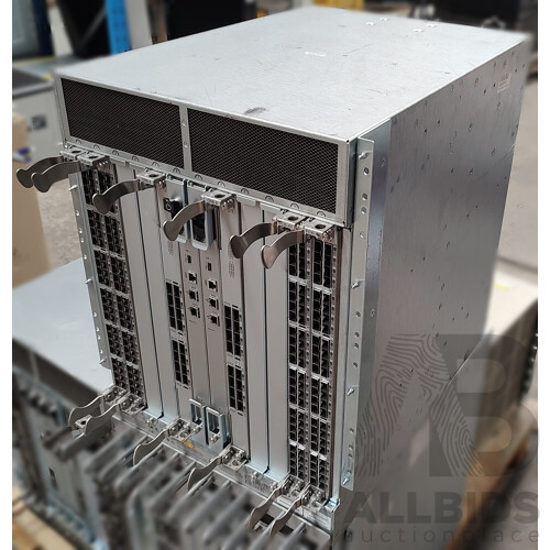 Brocade (8510-8) DCX Backbone Switch