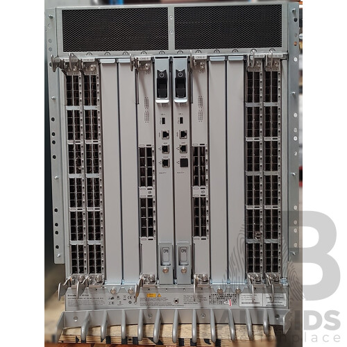 Brocade (8510-8) DCX Backbone Switch