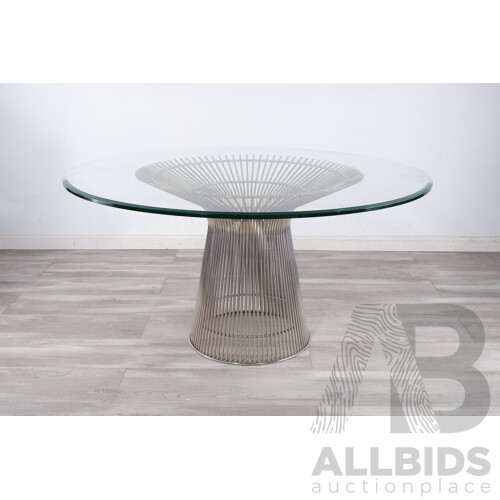 Nice Replica Warren Platner Platner Dining Table with Four Replica Harry Bertoia Wire Chairs