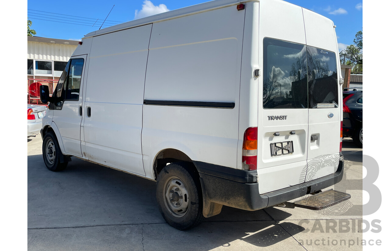 6/2004 Ford Transit MID (mwb) VH Van White 2.4L