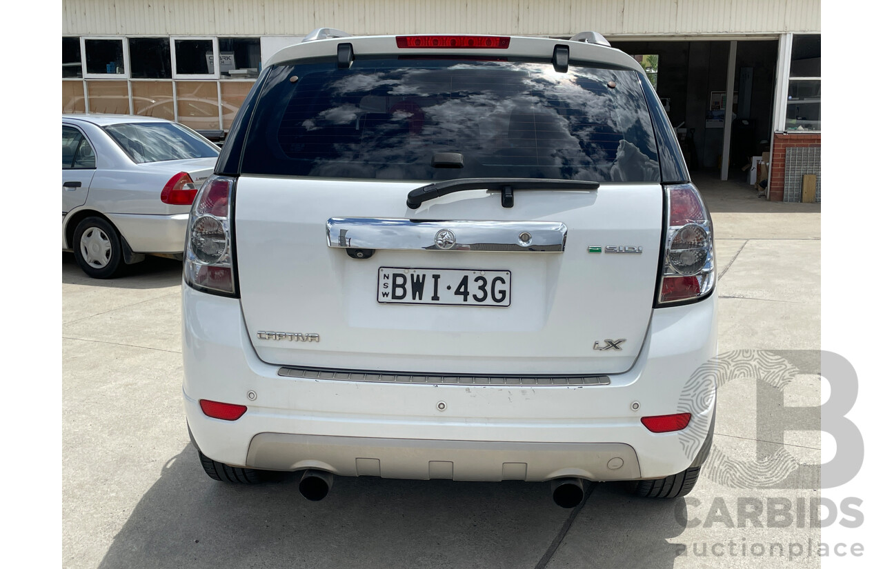 3/2011 Holden Captiva 7 LX (4x4) CG SERIES II 4d Wagon White 3.0L