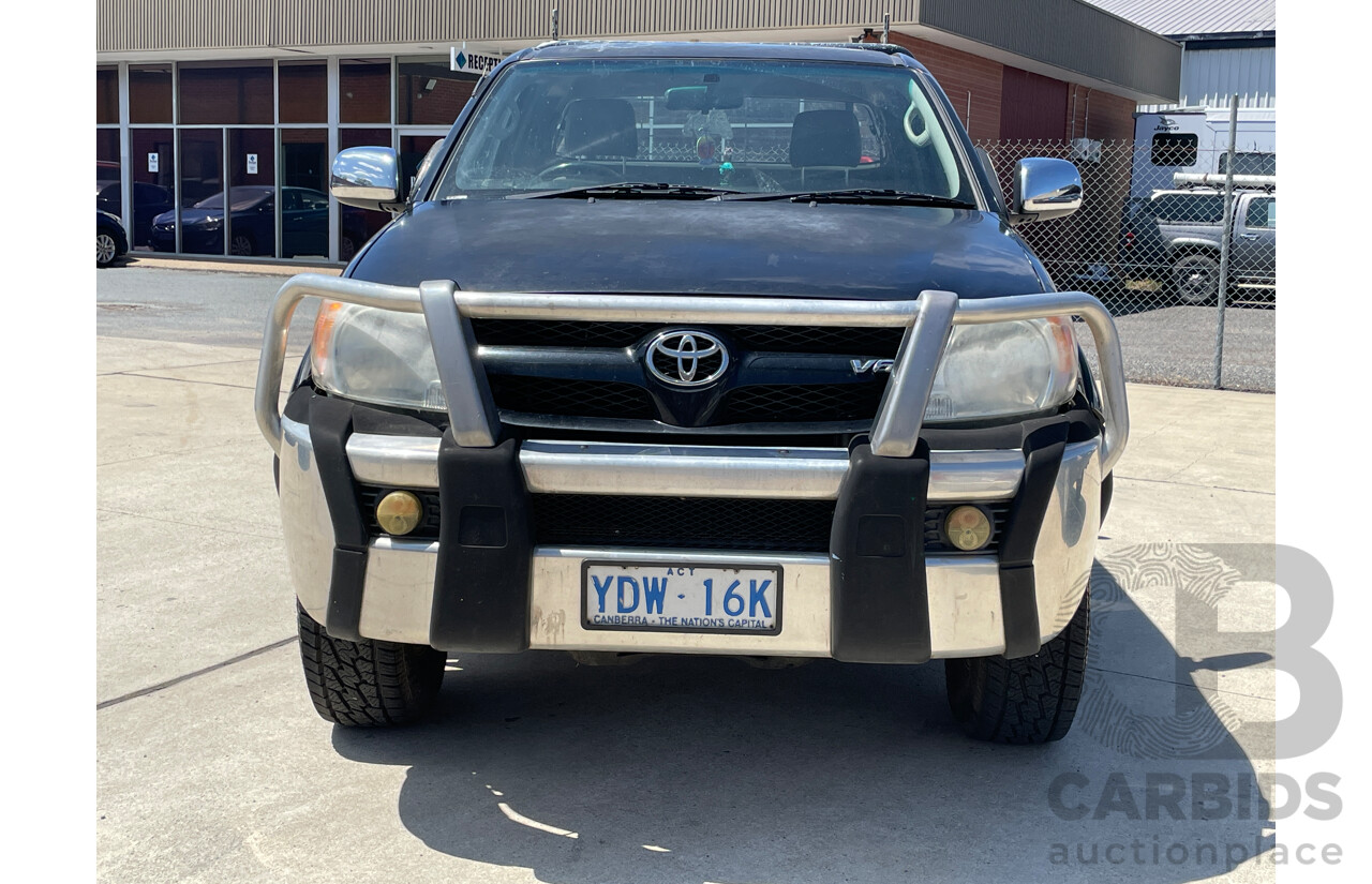 5/2005 Toyota Hilux SR5 (4x4) GGN25R X Cab C/Chas Black 4.0L