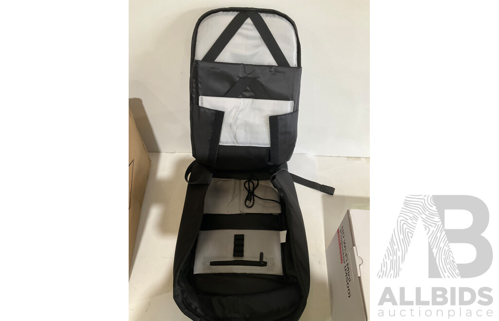 KOGAN HD Wifi Mini Projector M500 3000 Lumens, Anti Theft Backpack Bag - Lot of 2  - Estimated ORP $199