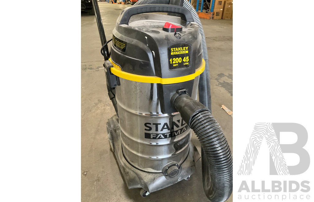 STANLEY Wet and Dry Vac 45L - ORP $199.99