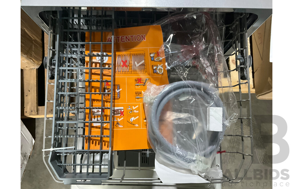 KOGAN Benchtop Dishwasher (8 Place Settings) - ORP $599.00